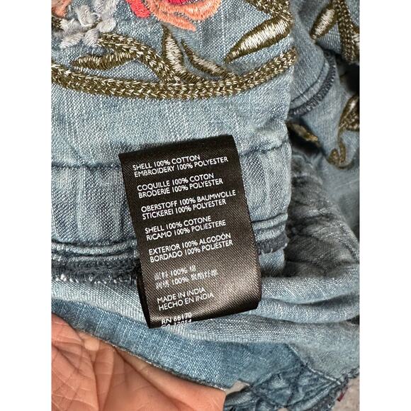 NWT Pilcro Anthropologie Embroidered Denim Cropped Top Womens Medium Floral - Picture 12 of 12